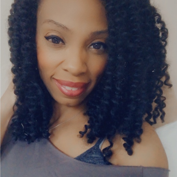 Meet your Posher, Yalonda - Picture 2 of 2